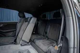 Audi SQ7, 4.0, 320 kW, дизель, автомат, полный привод