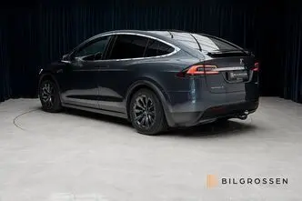 Tesla Model X, 311 kW, elekter, automaat, nelikvedu