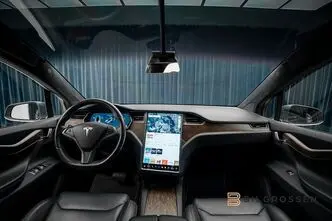 Tesla Model X, 311 kW, elekter, automaat, nelikvedu