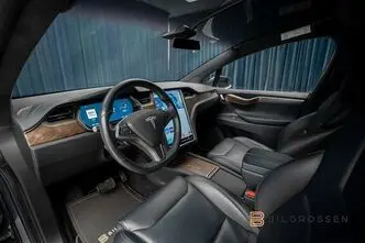 Tesla Model X, 311 kW, elekter, automaat, nelikvedu