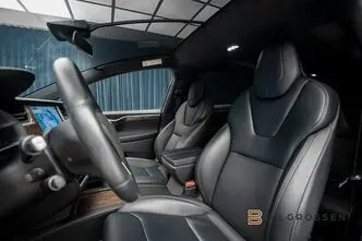 Tesla Model X, 311 kW, elekter, automaat, nelikvedu