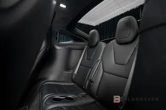 Tesla Model X, 311 kW, elekter, automaat, nelikvedu