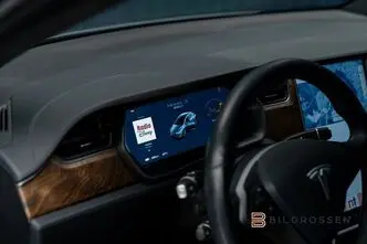 Tesla Model X, 311 kW, elekter, automaat, nelikvedu