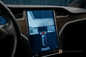 Tesla Model X, 311 kW, elekter, automaat, nelikvedu