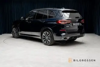 BMW X5, 3.0, 290 kW, hybrid, automatic, four-wheel drive