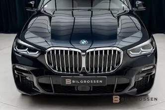BMW X5, 3.0, 290 kW, hybrid, automatic, four-wheel drive