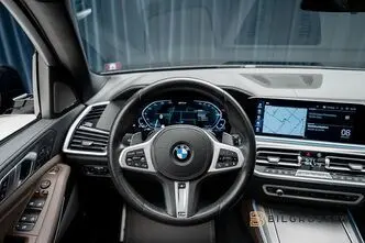 BMW X5, 3.0, 290 kW, hybrid, automatic, four-wheel drive
