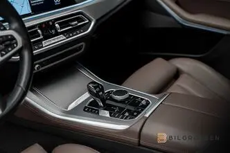 BMW X5, 3.0, 290 kW, hybrid, automatic, four-wheel drive