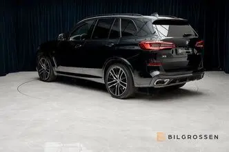 BMW X5, 4.4, 390 kW, бензин, автомат, полный привод