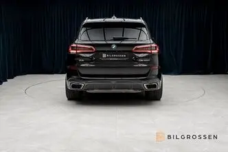 BMW X5, 4.4, 390 kW, бензин, автомат, полный привод