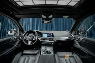 BMW X5, 4.4, 390 kW, бензин, автомат, полный привод