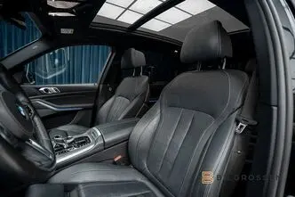 BMW X5, 4.4, 390 kW, бензин, автомат, полный привод