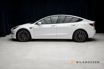 Tesla Model 3, 377 kW, electric, automatic, four-wheel drive
