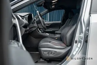 Toyota RAV4, 2.5, 225 kW, гибрид, автомат, полный привод