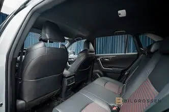 Toyota RAV4, 2.5, 225 kW, гибрид, автомат, полный привод