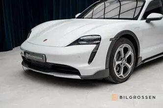 Porsche Taycan, 280 kW, electric, automatic, four-wheel drive