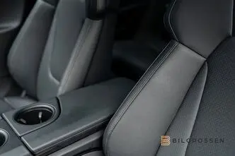 Porsche Taycan, 280 kW, electric, automatic, four-wheel drive