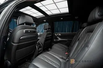 BMW X7, 4.4, 390 kW, bensiin, automaat, nelikvedu
