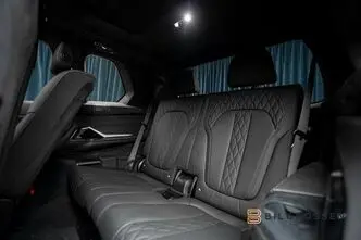 BMW X7, 4.4, 390 kW, bensiin, automaat, nelikvedu