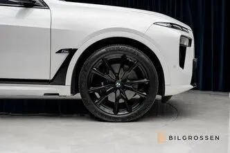 BMW X7, 4.4, 390 kW, bensiin, automaat, nelikvedu