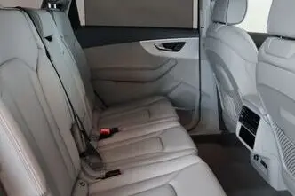 Audi Q7, 3.0, 210 kW, гибрид, автомат, полный привод