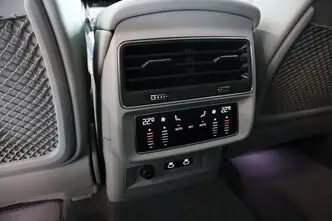 Audi Q7, 3.0, 210 kW, гибрид, автомат, полный привод