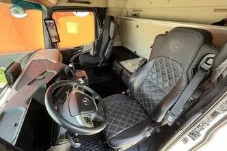 Mercedes-Benz Actros, 460 kW, diisel, automaat