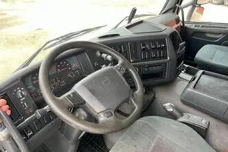 Volvo FM 330 4x2, 248 kW, diisel, automaat