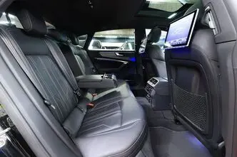 Audi A7, 3.0, 210 kW, гибрид, автомат, полный привод