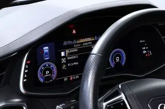 Audi A7, 3.0, 210 kW, гибрид, автомат, полный привод