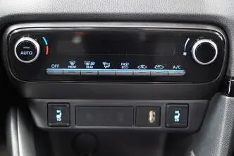 Toyota Yaris, 1.5, 68 kW, petrol, automatic