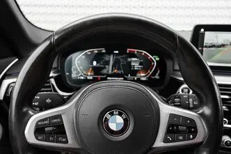 BMW 520, 2.0, 140 kW, diesel, automatic, four-wheel drive