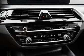 BMW 520, 2.0, 140 kW, diesel, automatic, four-wheel drive