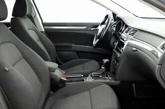 Škoda Superb, 1.6, 104 kW, diisel, automaat, esivedu