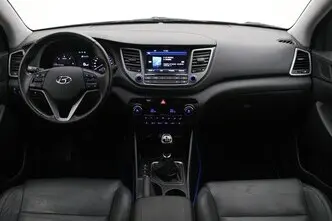 Hyundai Tucson, 1.7, 85 kW, diesel, manual, front-wheel drive