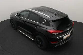 Hyundai Tucson, 1.7, 85 kW, diesel, manual, front-wheel drive