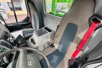 Volvo FL250 4X2, 188 kW, diisel, automaat