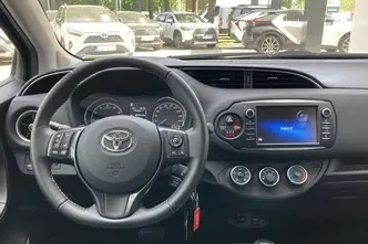 Toyota Yaris, 1.5, 82 kW, бензин, автомат, передний привод
