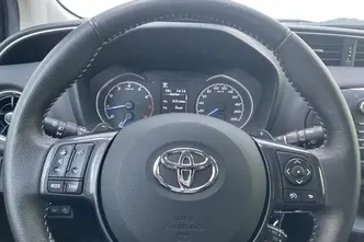 Toyota Yaris, 1.5, 82 kW, бензин, автомат, передний привод