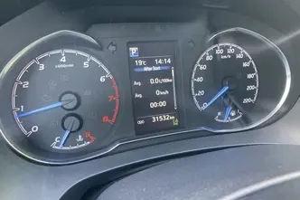 Toyota Yaris, 1.5, 82 kW, бензин, автомат, передний привод