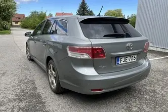 Toyota Avensis, 2.0, 93 kW, diesel, manual, front-wheel drive