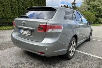 Toyota Avensis, 2.0, 93 kW, diesel, manual, front-wheel drive
