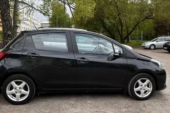 Toyota Yaris, 1.3, 73 kW, bensiin, automaat, esivedu