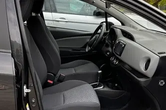 Toyota Yaris, 1.3, 73 kW, bensiin, automaat, esivedu