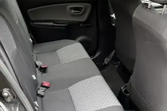 Toyota Yaris, 1.3, 73 kW, bensiin, automaat, esivedu