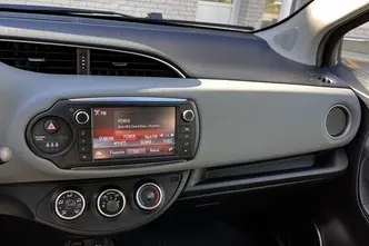 Toyota Yaris, 1.3, 73 kW, bensiin, automaat, esivedu