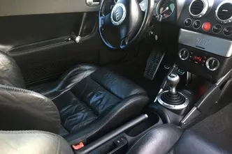 Audi TT, 1.8, 132 kW, petrol, manual, front-wheel drive