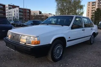 Volvo 940, 96 kW, petrol, automatic, rear-wheel drive