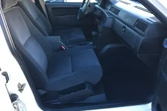 Volvo 940, 96 kW, petrol, automatic, rear-wheel drive