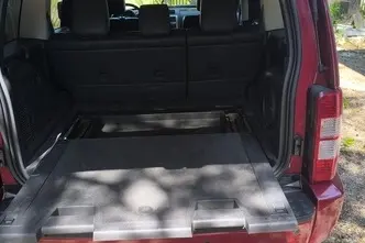 Dodge Nitro, 2.8, 130 kW, diisel, automaat, nelikvedu